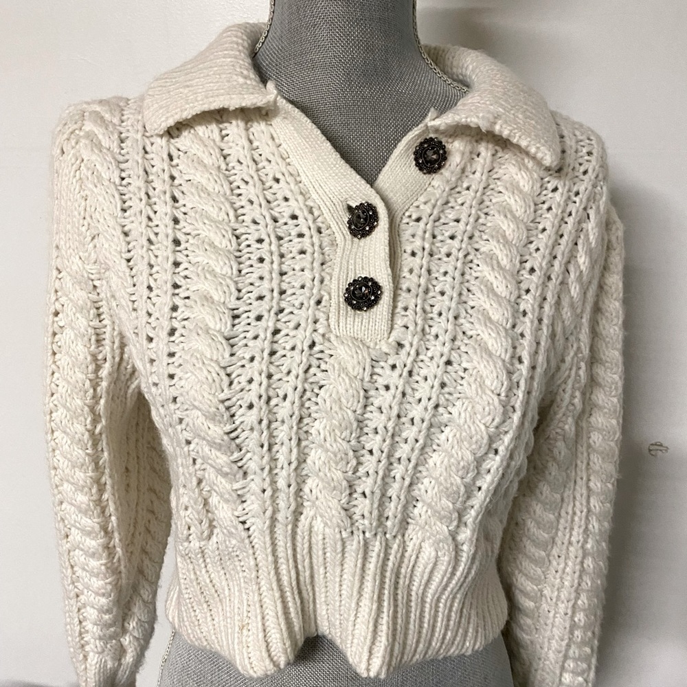 Zara chunky knit cropped jeweled button collared sweater Sz small